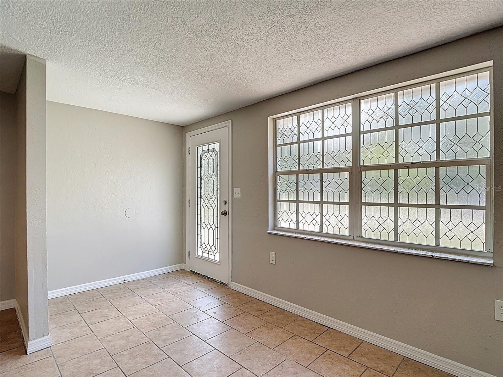 Image 6 of 82 For 7827 Butler Avenue
