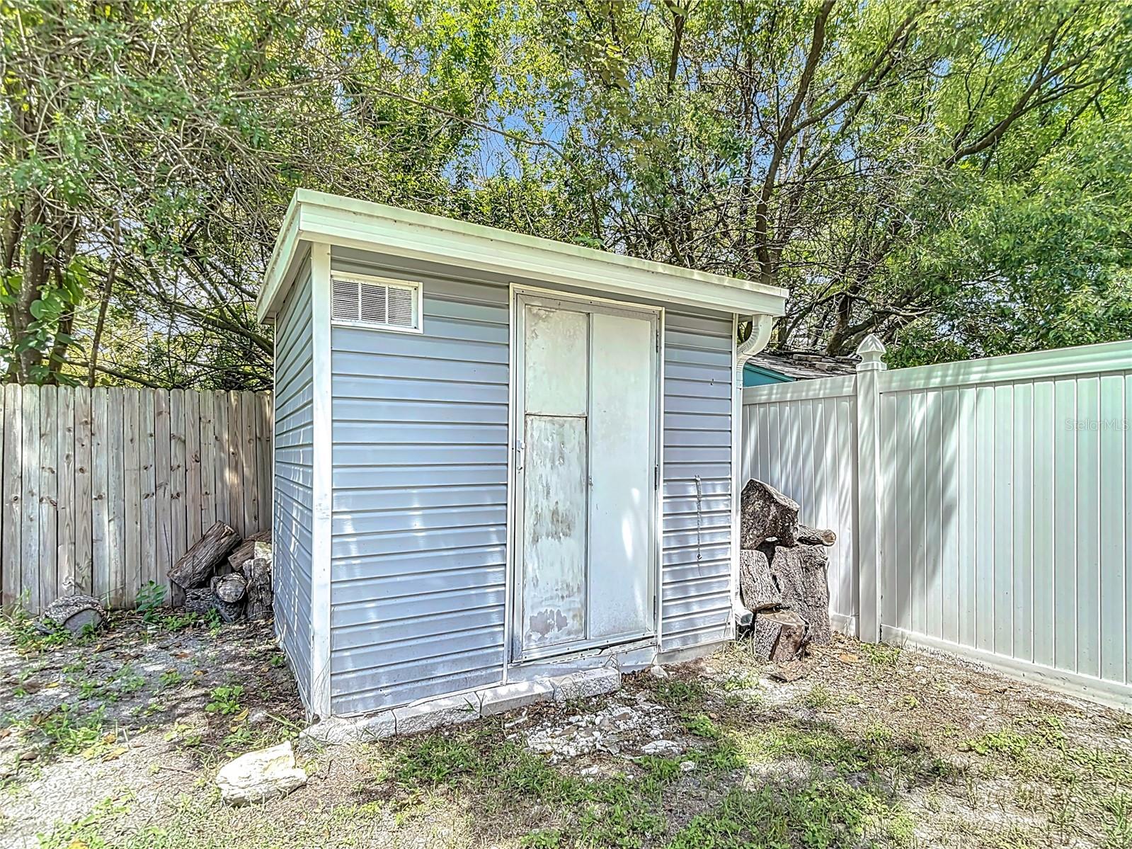 Image 64 of 82 For 7827 Butler Avenue