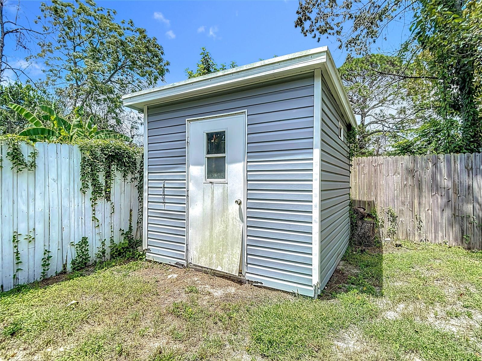Image 65 of 82 For 7827 Butler Avenue