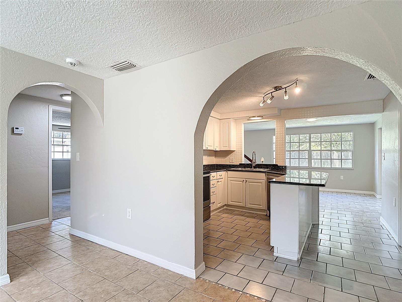 Image 7 of 82 For 7827 Butler Avenue