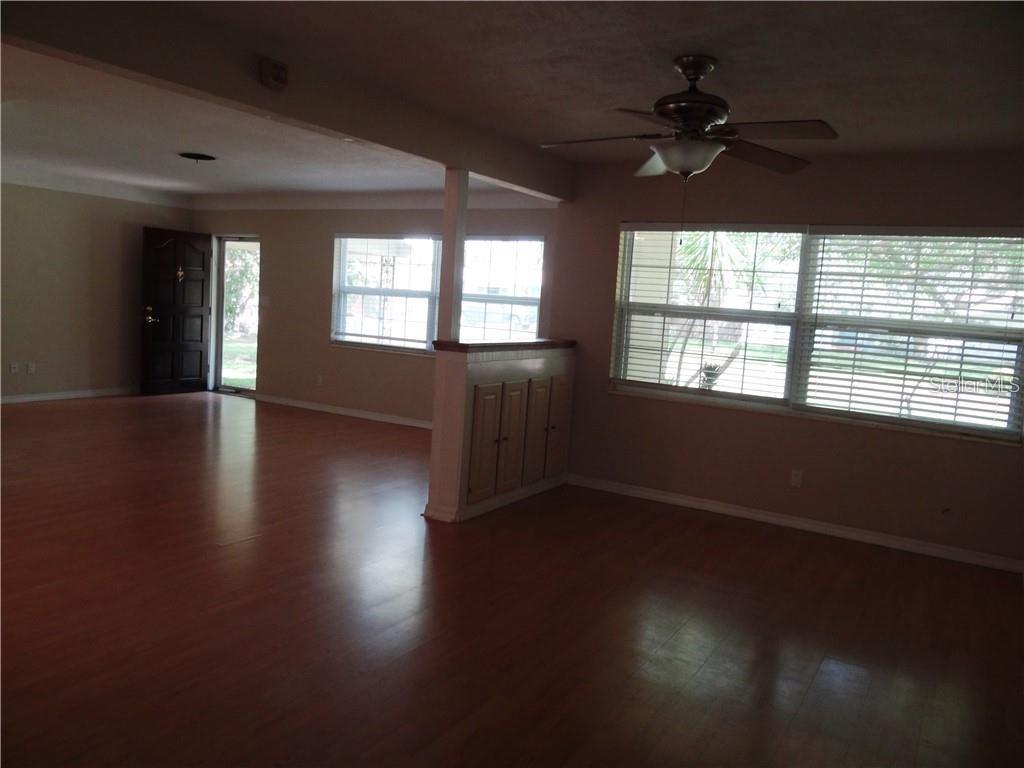 Image 10 of 34 For 6132 Dartmouth Avenue N
