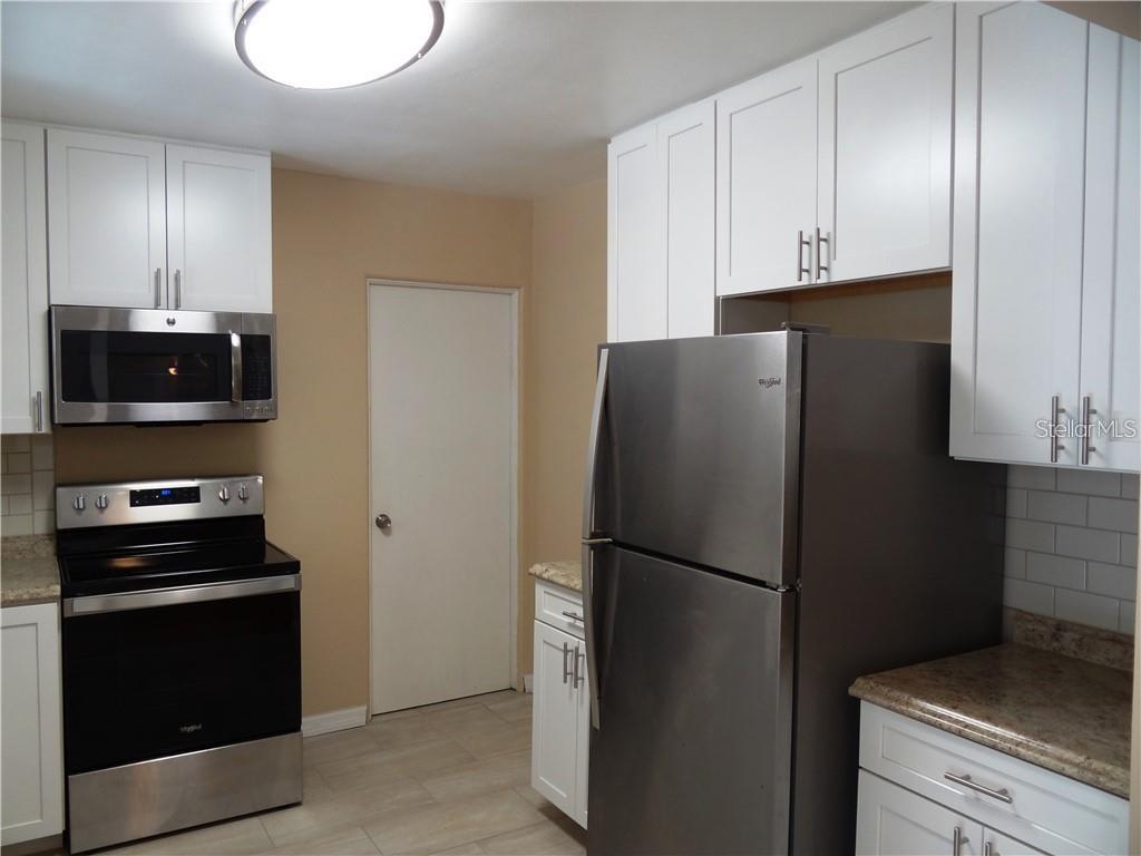 Image 17 of 34 For 6132 Dartmouth Avenue N