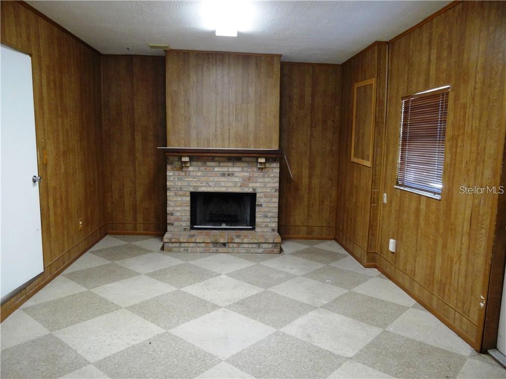Image 24 of 34 For 6132 Dartmouth Avenue N