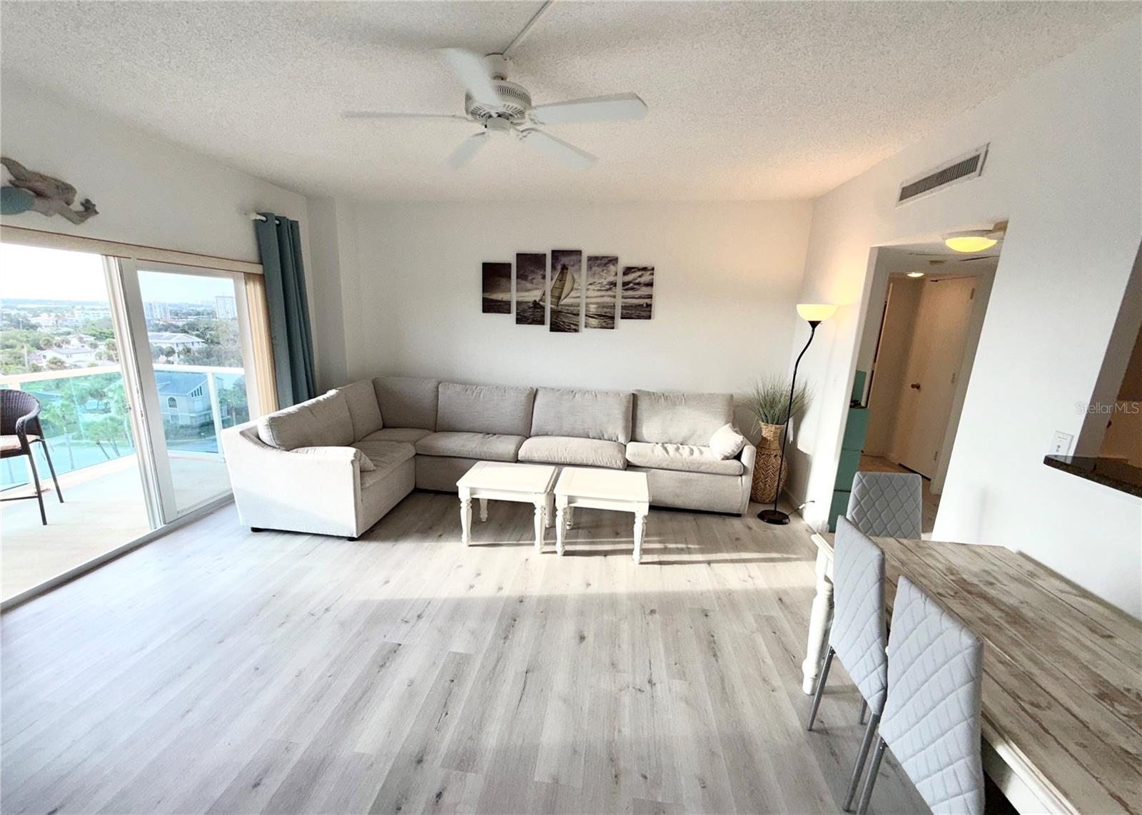 Image 10 of 63 For 880 Mandalay Avenue C704