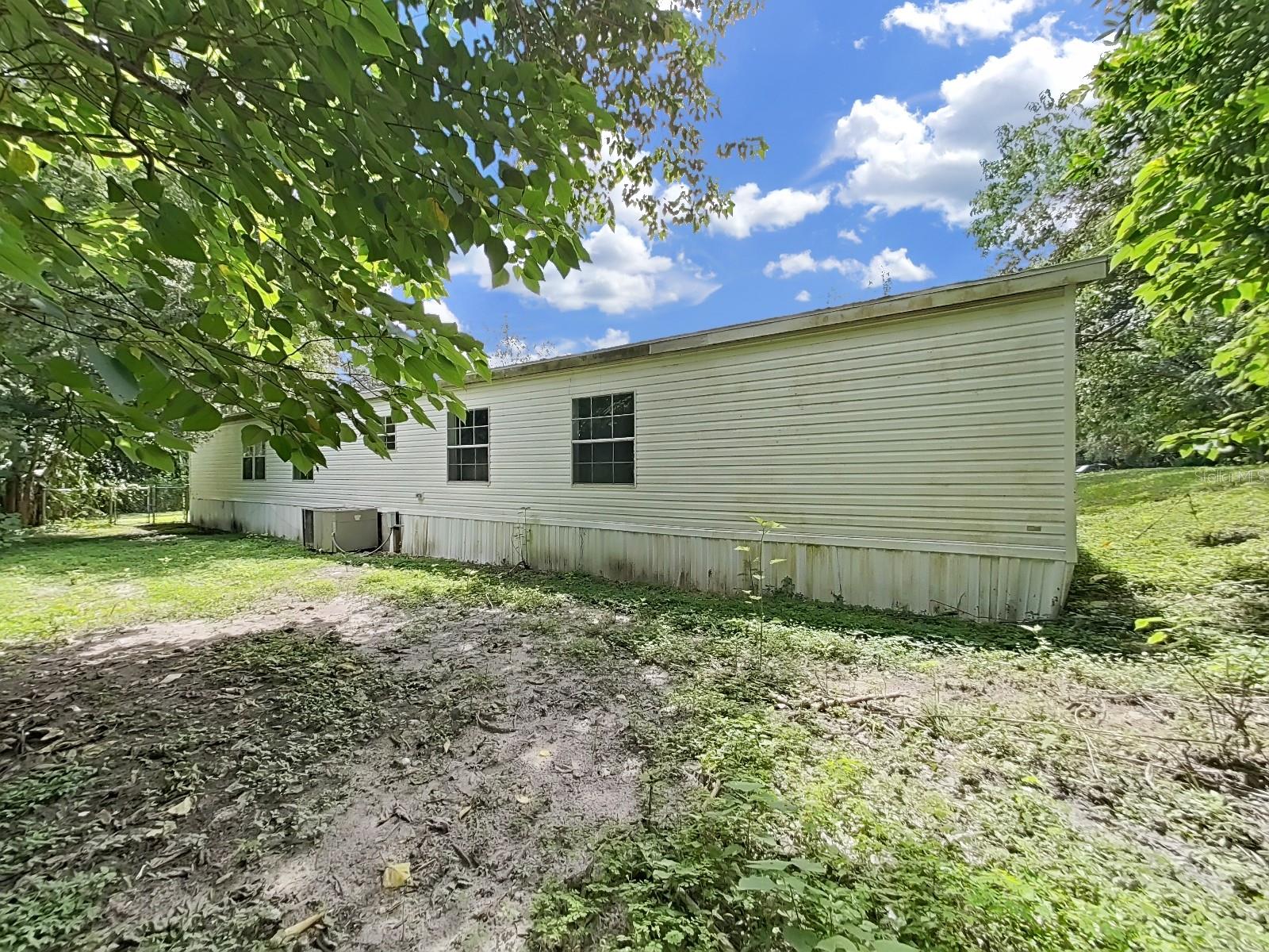Image 41 of 42 For 537 East Avenue
