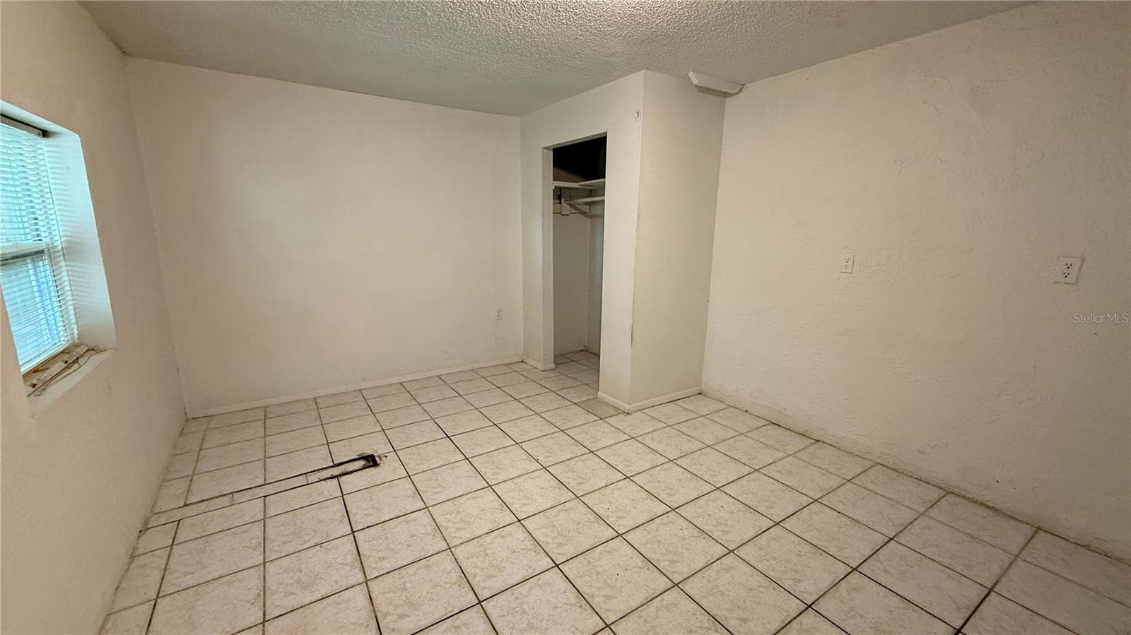 Image 12 of 16 For 2658 61st Avenue N