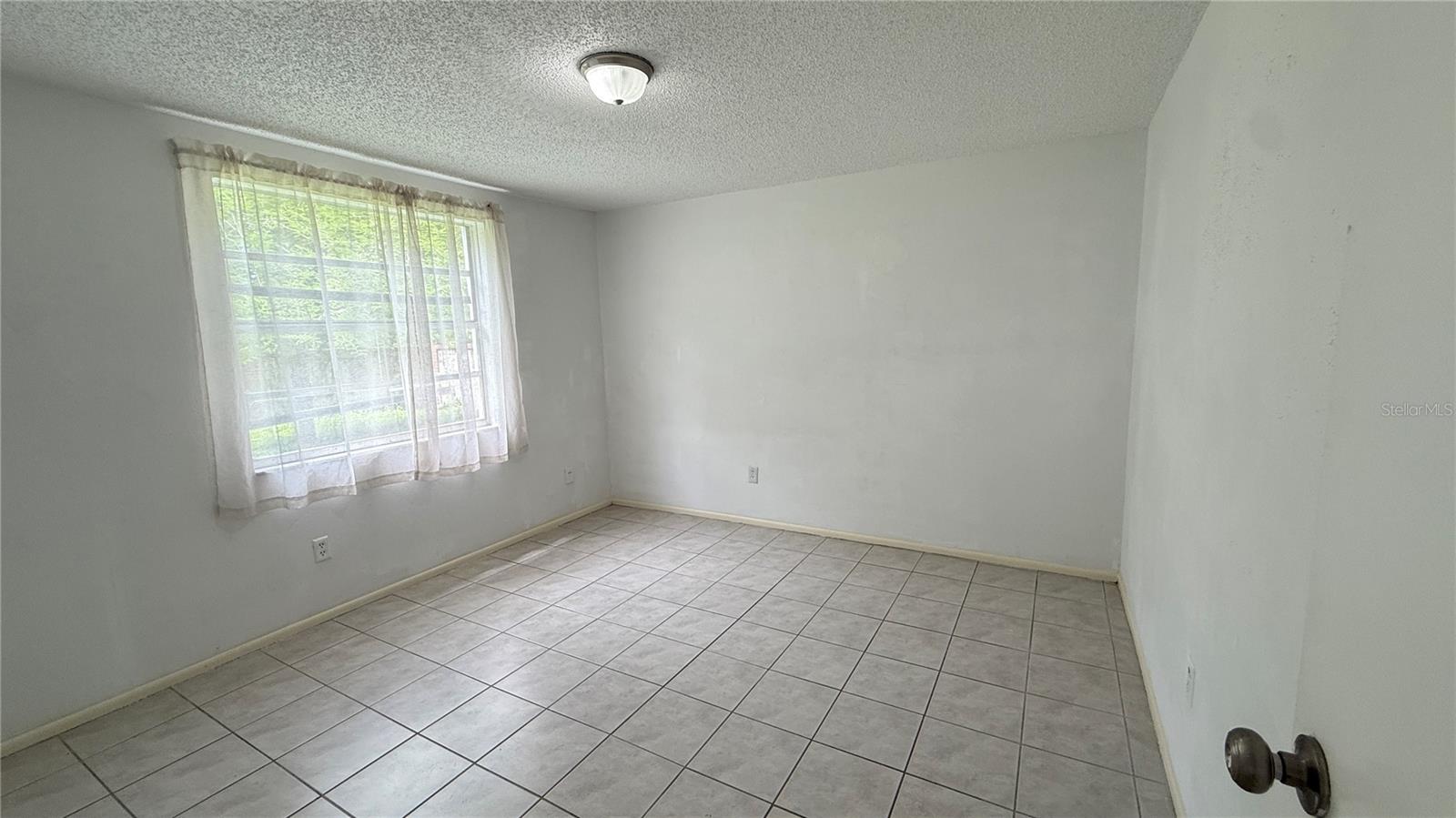 Image 15 of 16 For 2658 61st Avenue N