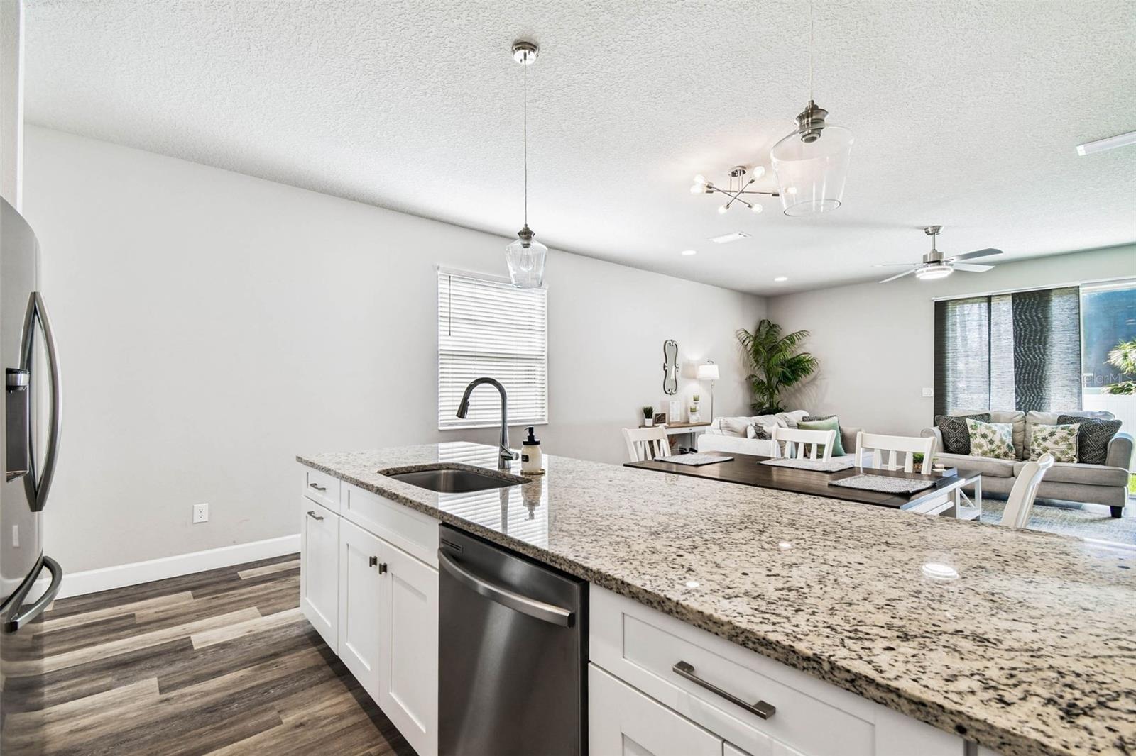 Image 14 of 50 For 3902 Everett Street 1