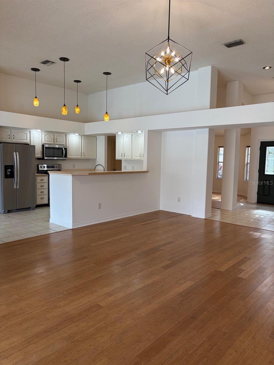 Image 16 of 20 For 16705 Sheffield Park Drive