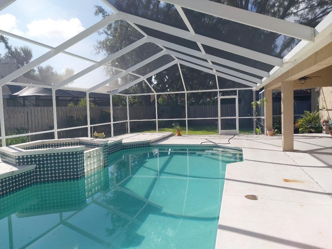 Image 8 of 10 For 16705 Sheffield Park Drive