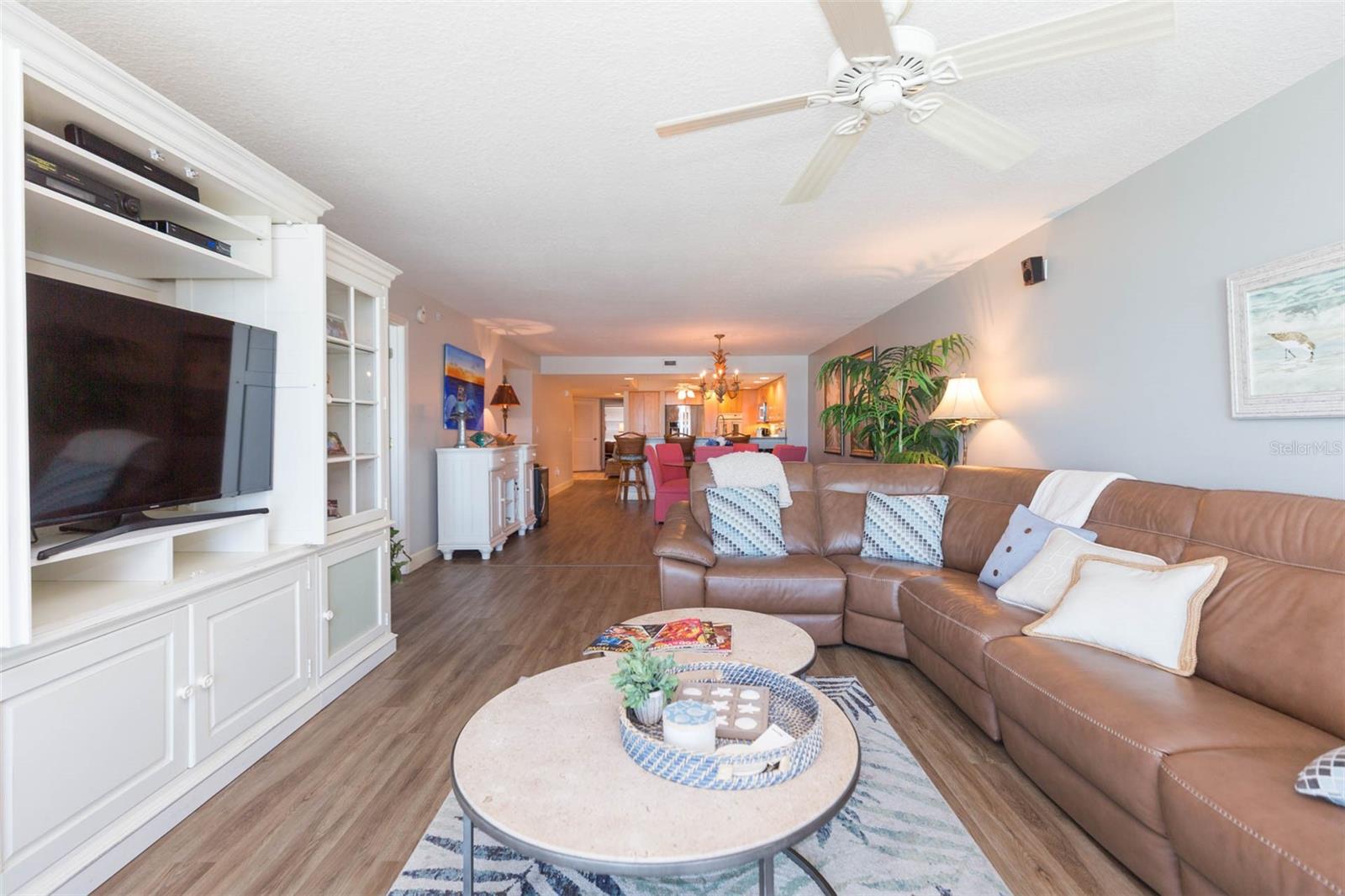 Image 17 of 63 For 16326 Gulf Boulevard 109