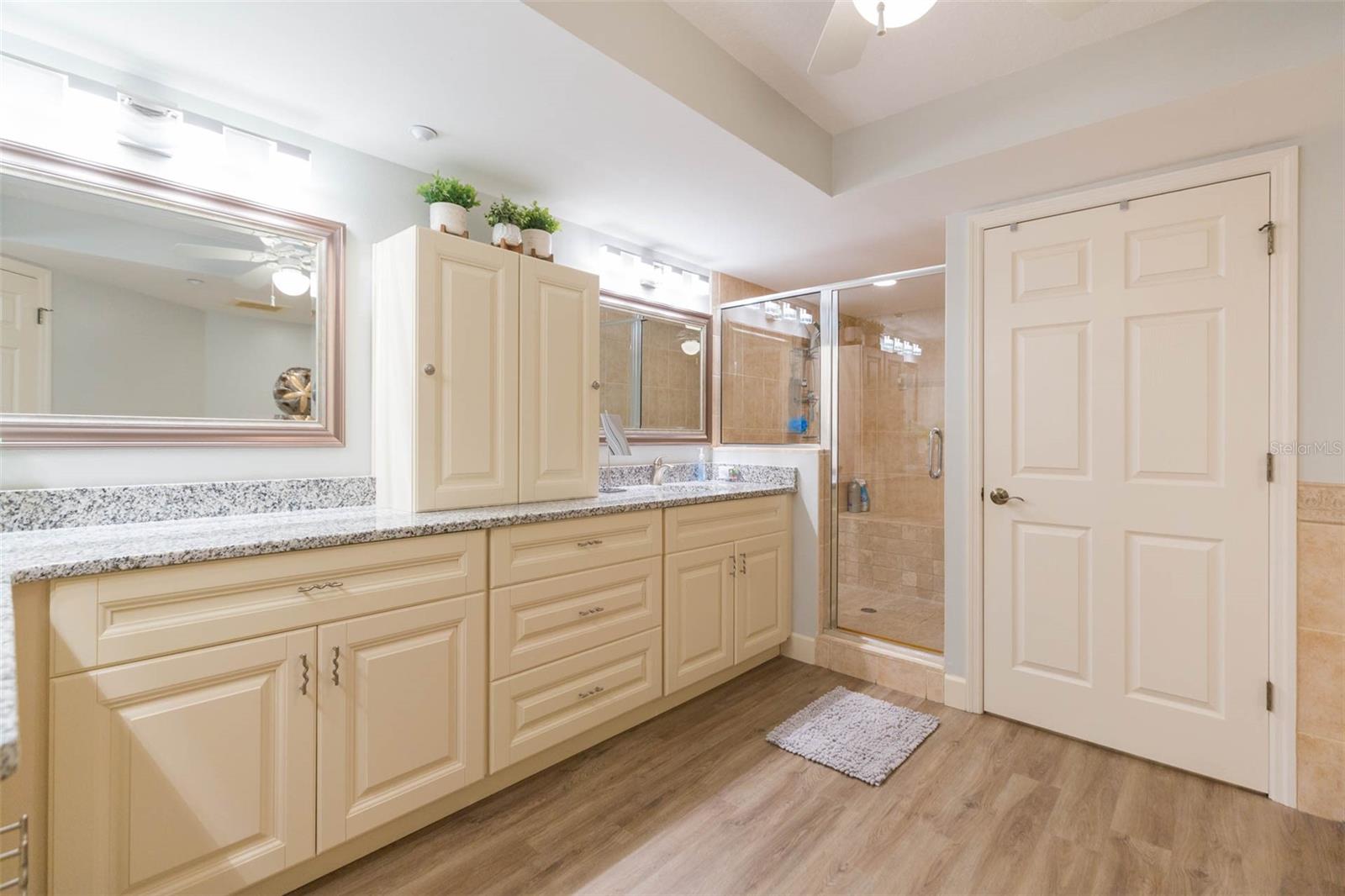 Image 37 of 63 For 16326 Gulf Boulevard 109