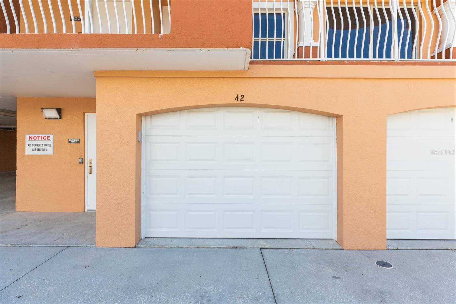 Image 46 of 63 For 16326 Gulf Boulevard 109