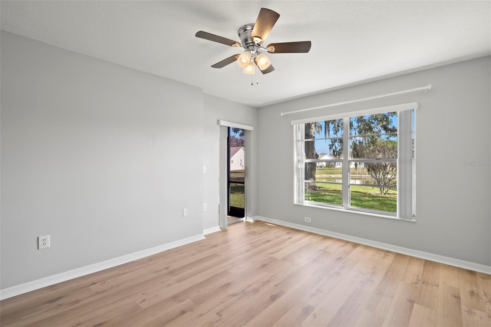 Image 19 of 29 For 4575 Whitton Way 1118