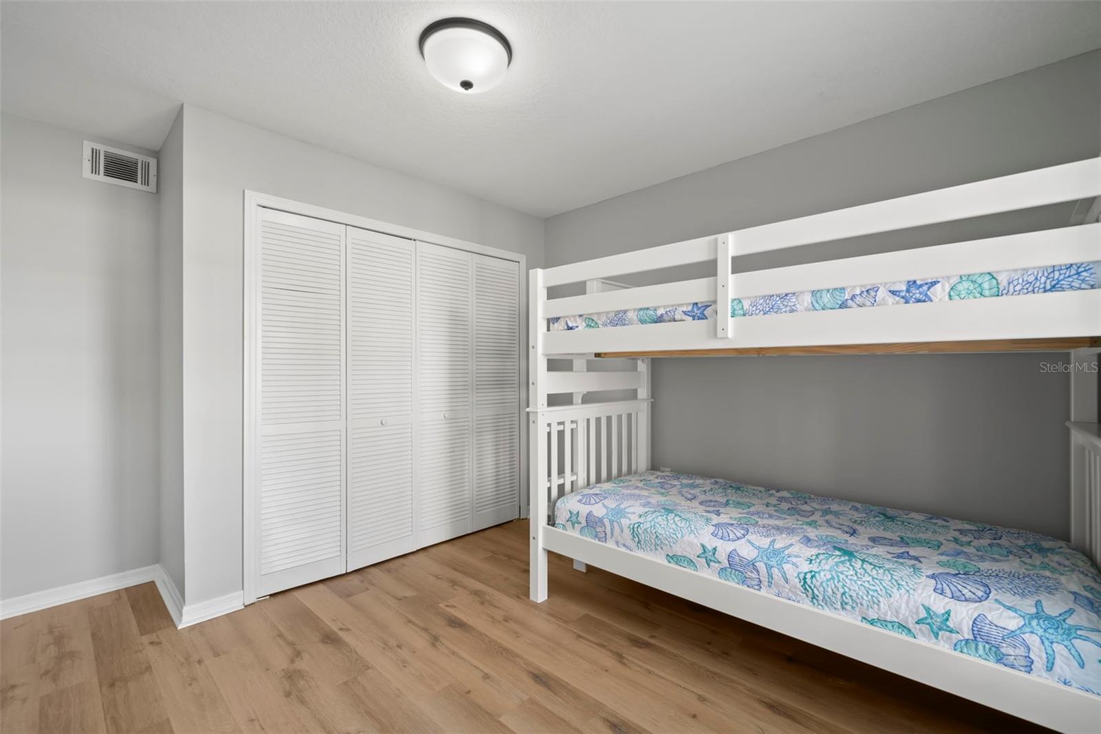 Image 24 of 29 For 4575 Whitton Way 1118