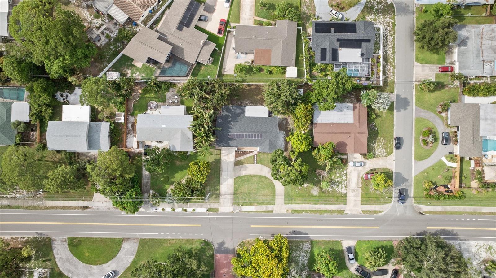 Image 34 of 45 For 1845 Pinellas Point Drive S