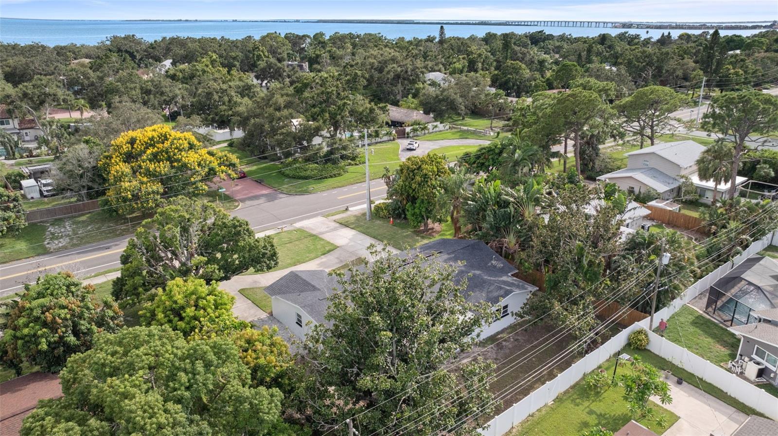 Image 42 of 45 For 1845 Pinellas Point Drive S