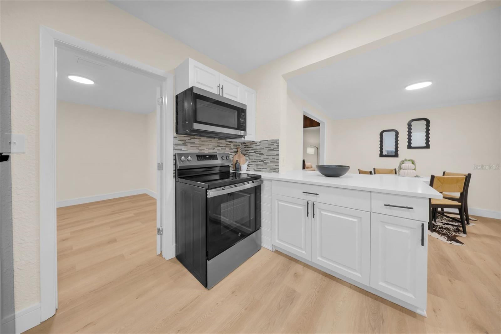 Image 12 of 42 For 111 130th Avenue