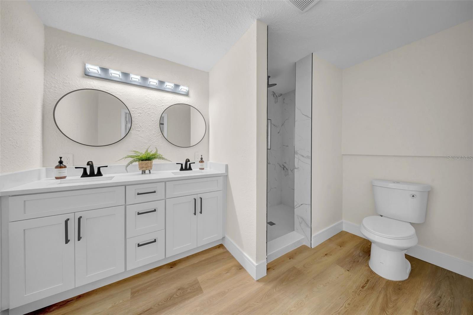 Image 27 of 42 For 111 130th Avenue