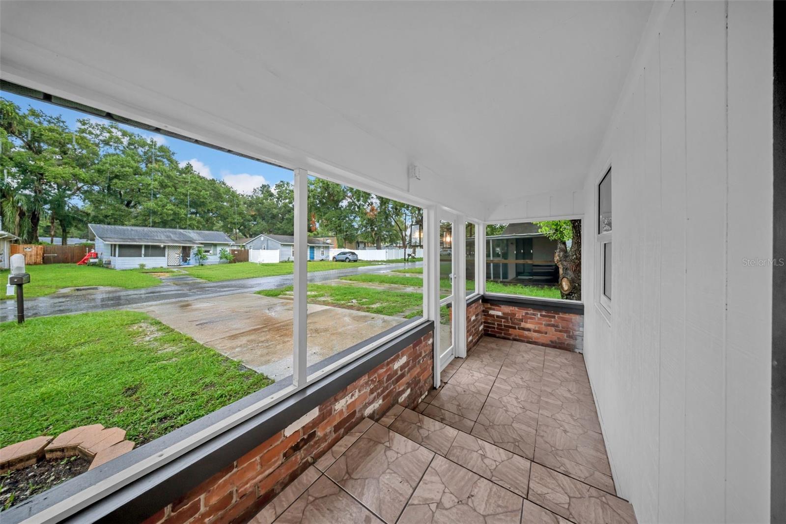 Image 4 of 42 For 111 130th Avenue