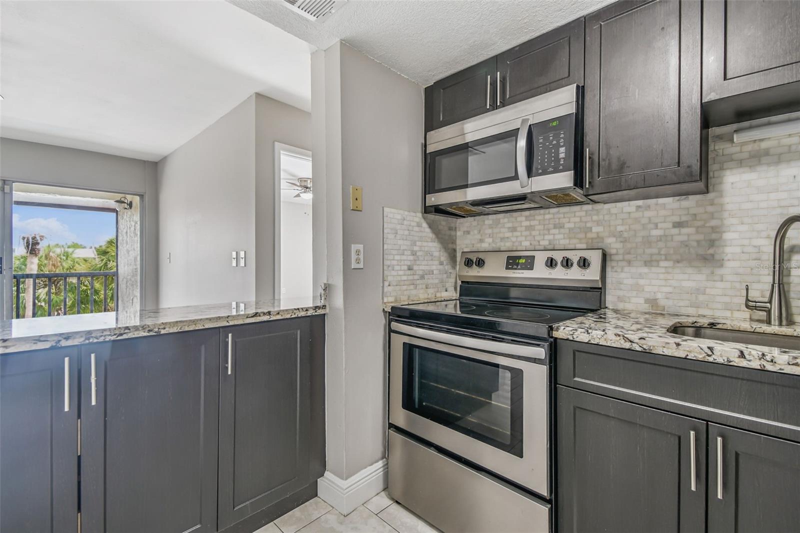 Image 14 of 62 For 3849 Lake Drive 184