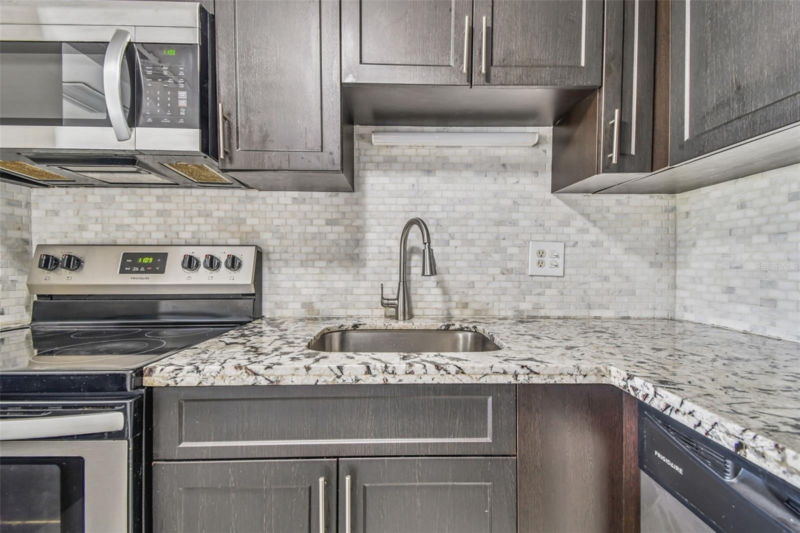 Image 15 of 62 For 3849 Lake Drive 184