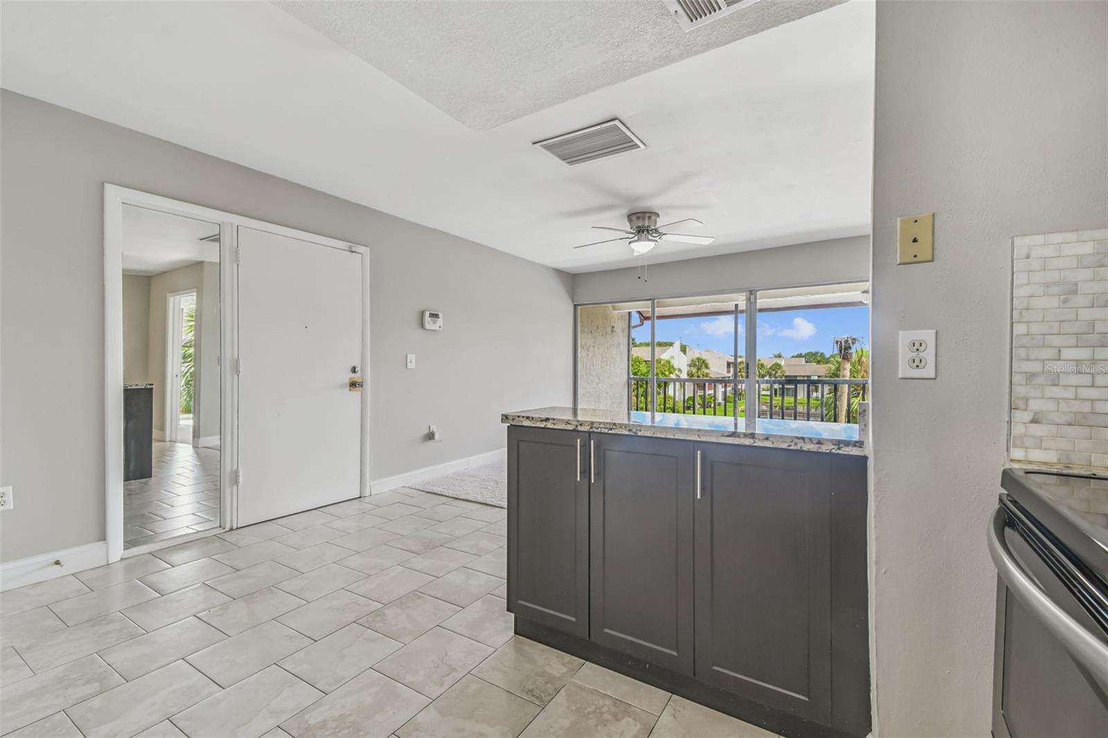 Image 16 of 62 For 3849 Lake Drive 184