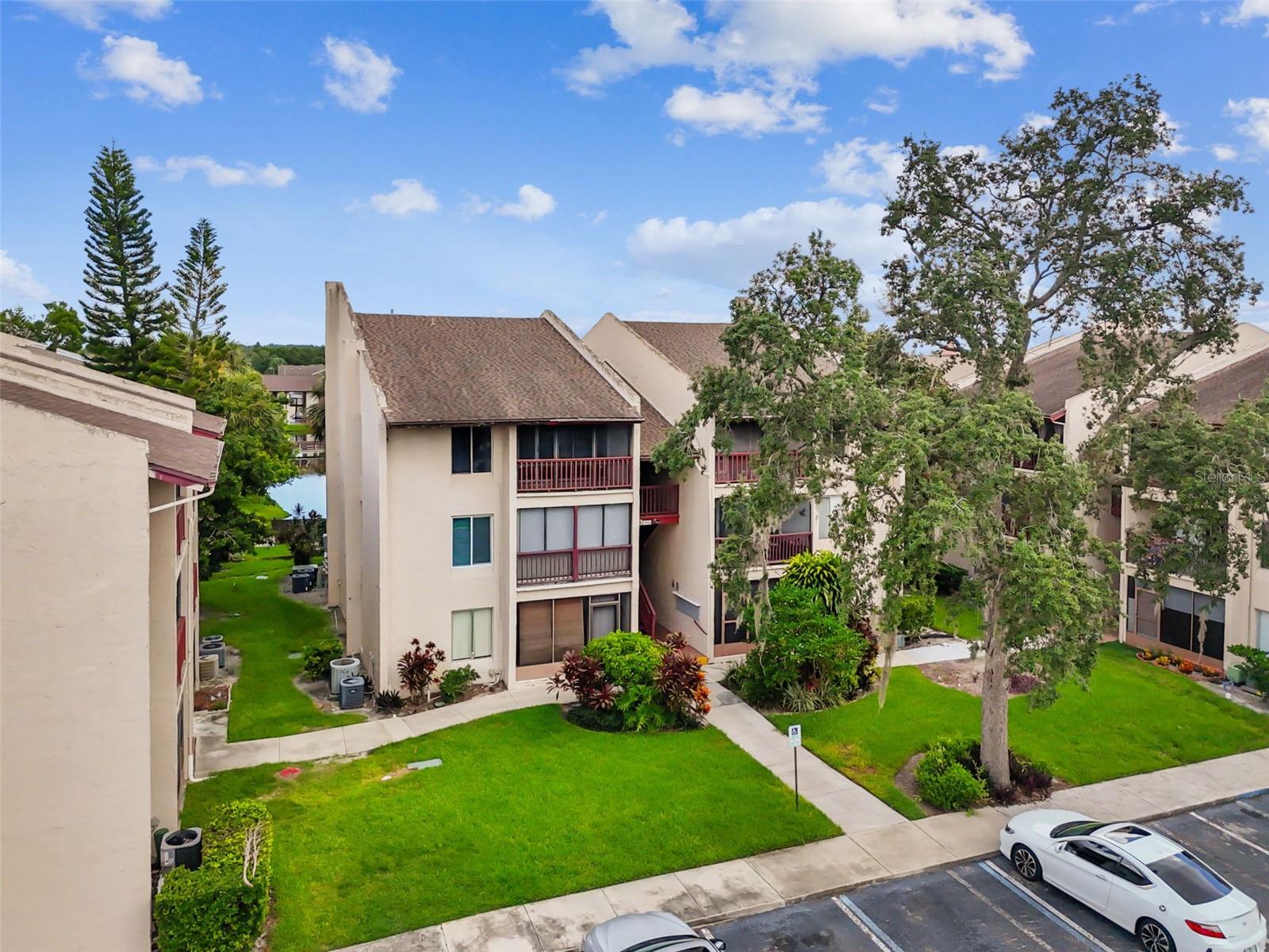 Image 39 of 62 For 3849 Lake Drive 184