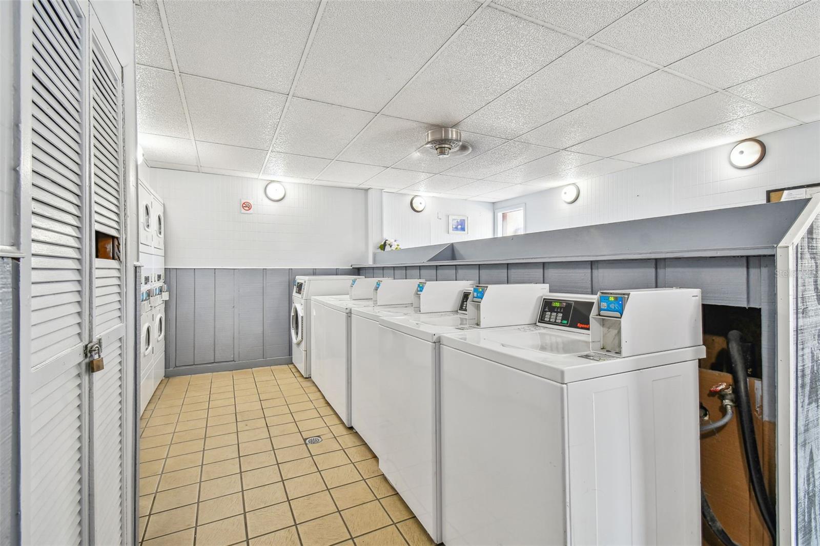 Image 60 of 62 For 3849 Lake Drive 184