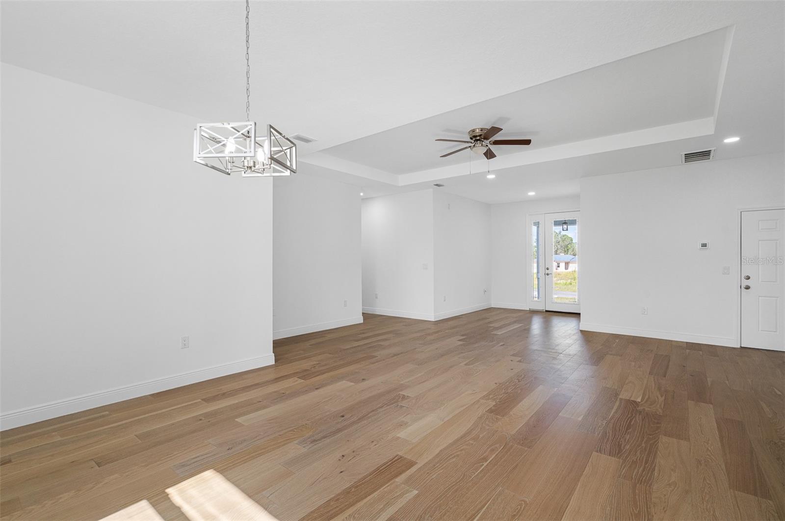 Image 10 of 30 For 309 Bream Circle