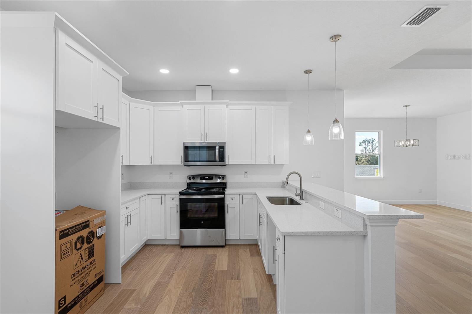 Image 16 of 30 For 309 Bream Circle