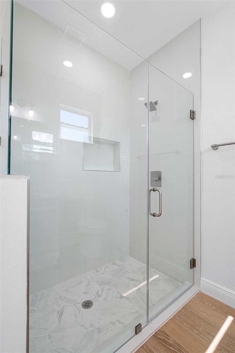 Image 27 of 30 For 309 Bream Circle