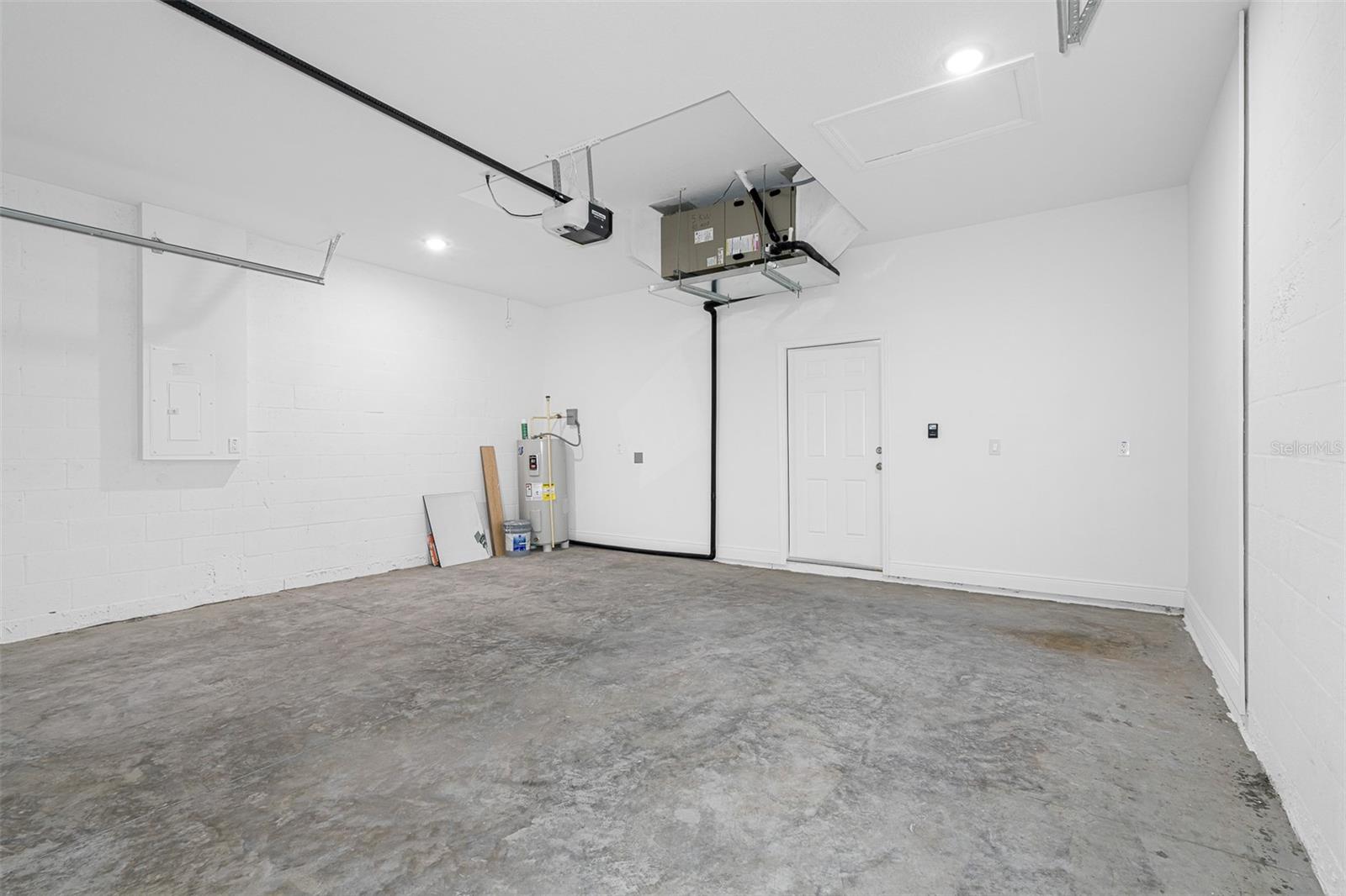 Image 28 of 30 For 309 Bream Circle