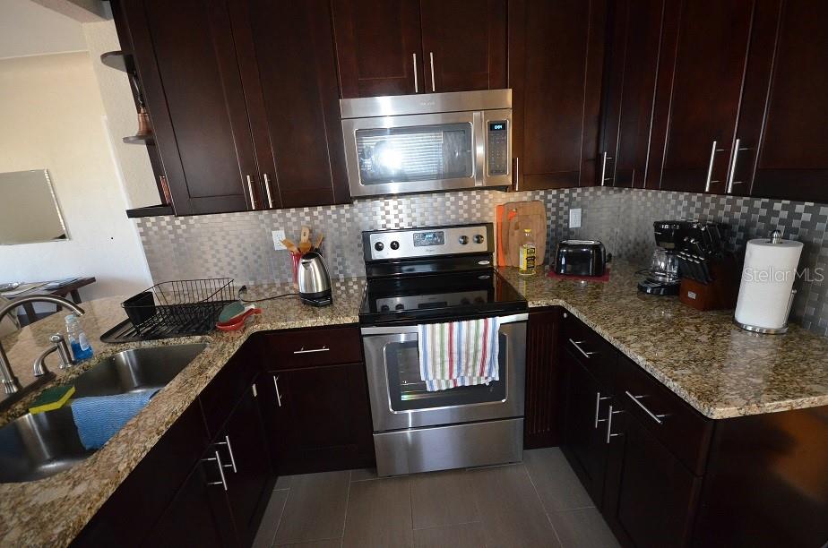 Image 4 of 14 For 454 78th Avenue