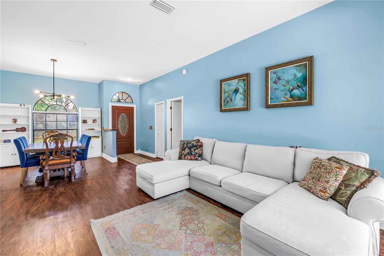 Image 10 of 60 For 11209 Bloomington Drive