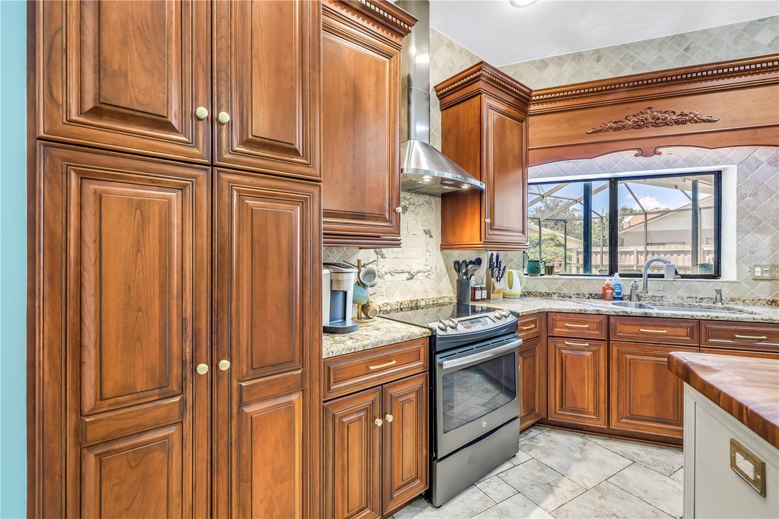 Image 15 of 60 For 11209 Bloomington Drive