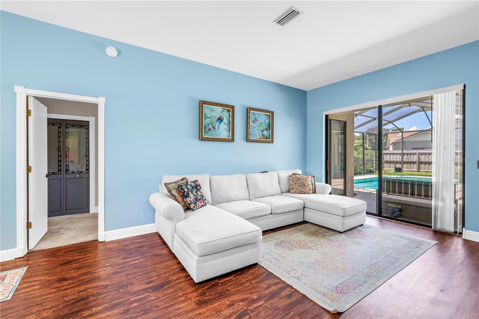 Image 9 of 60 For 11209 Bloomington Drive