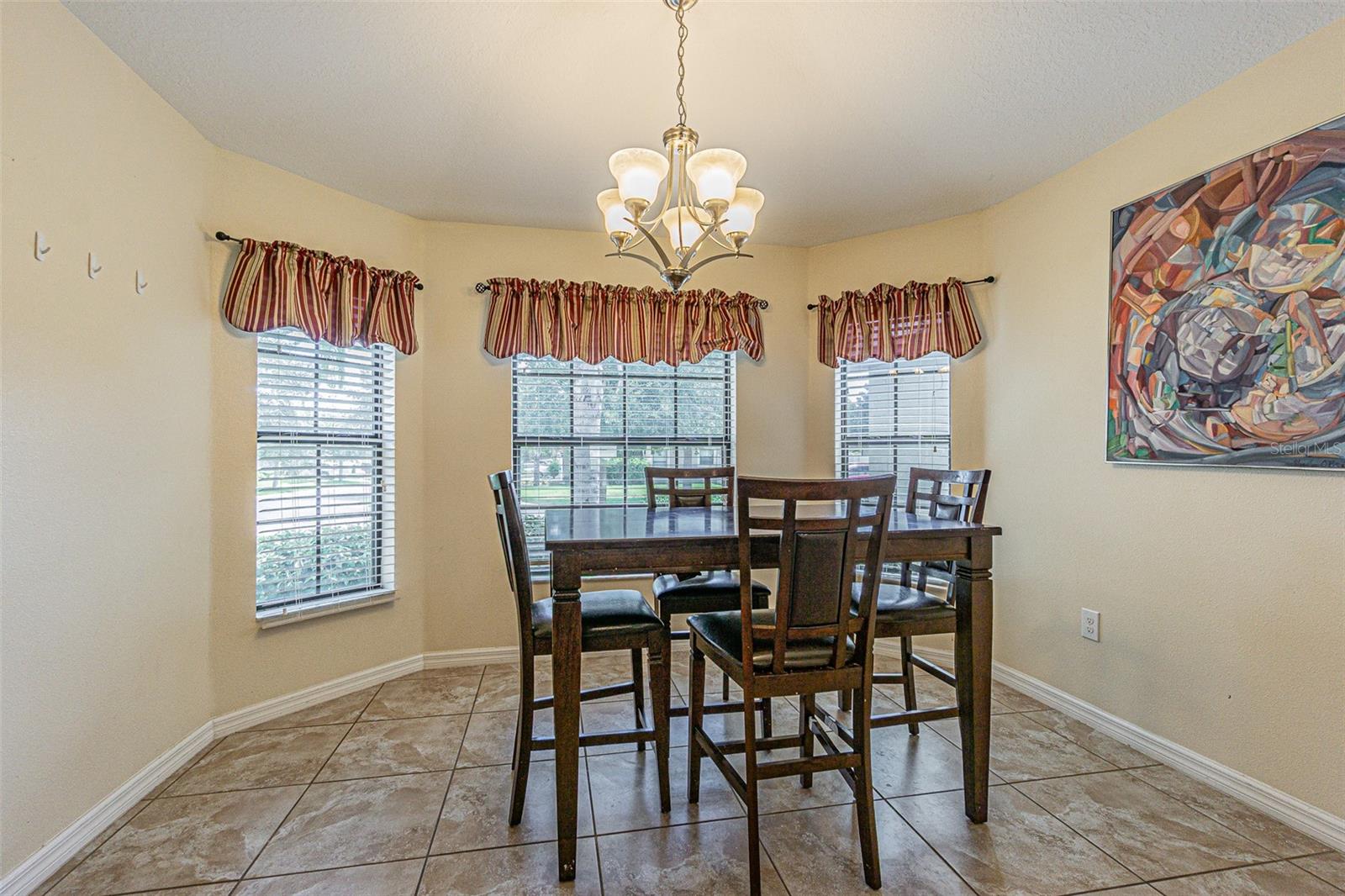 Image 11 of 65 For 10115 Count Fleet Dr