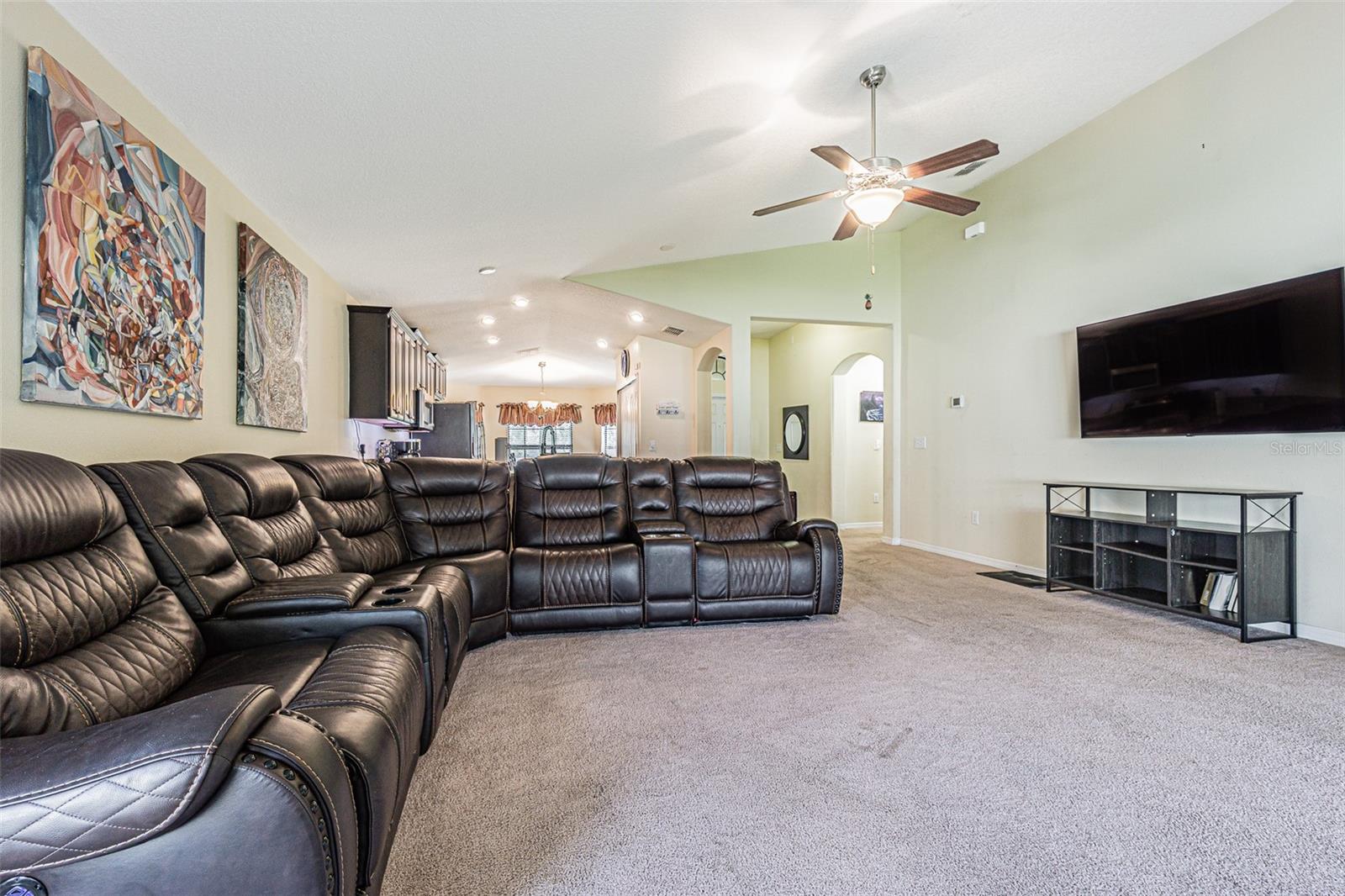 Image 14 of 65 For 10115 Count Fleet Dr