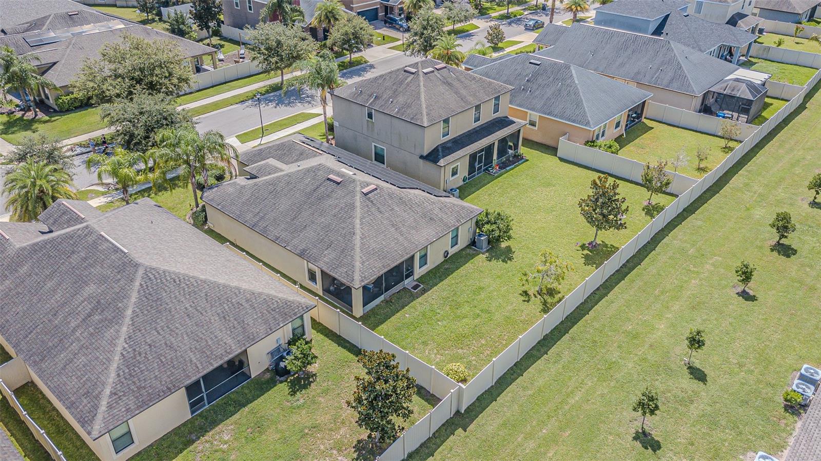 Image 35 of 65 For 10115 Count Fleet Dr