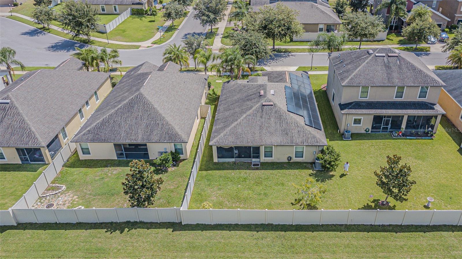 Image 36 of 65 For 10115 Count Fleet Dr