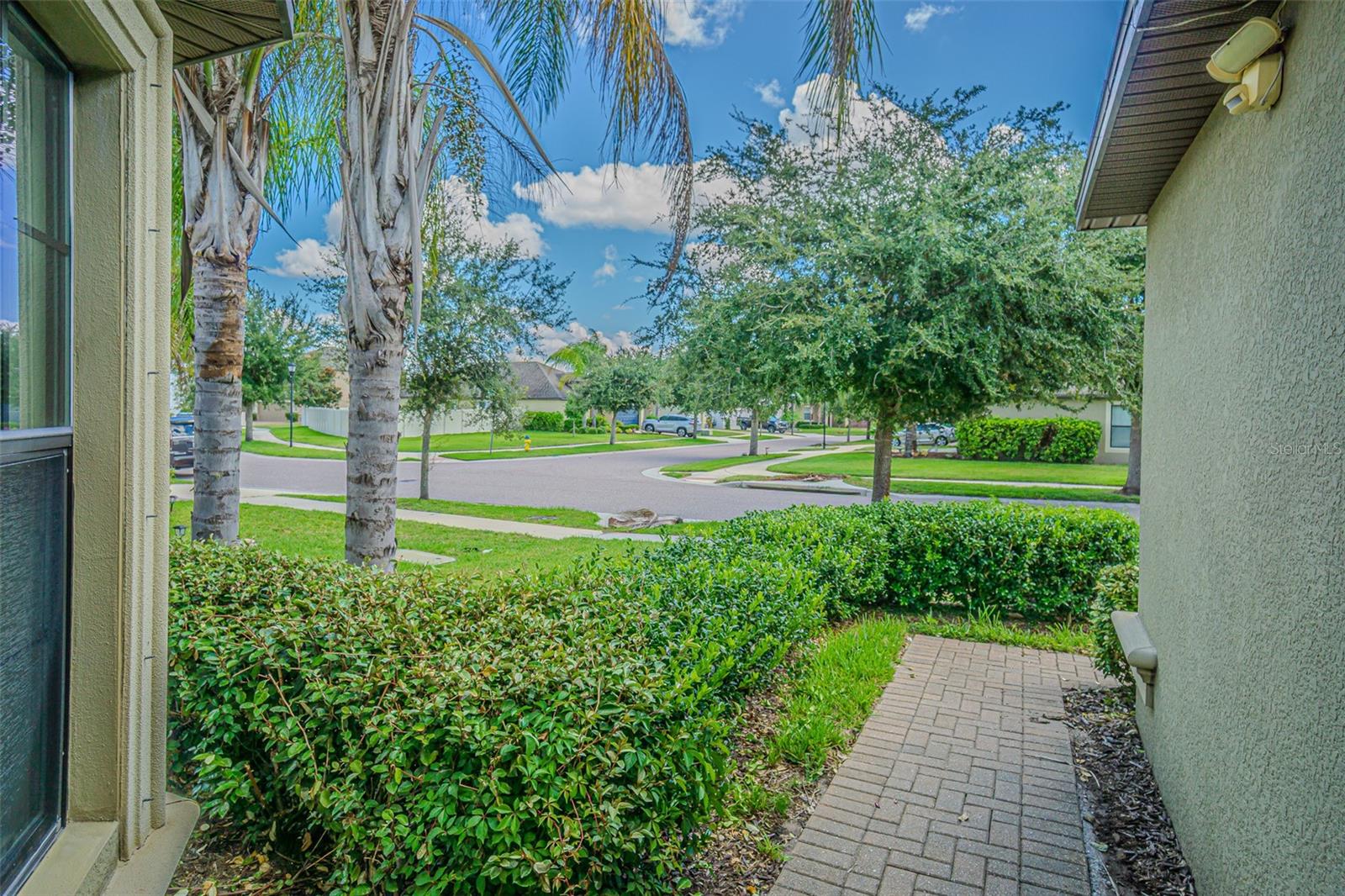 Image 4 of 65 For 10115 Count Fleet Dr