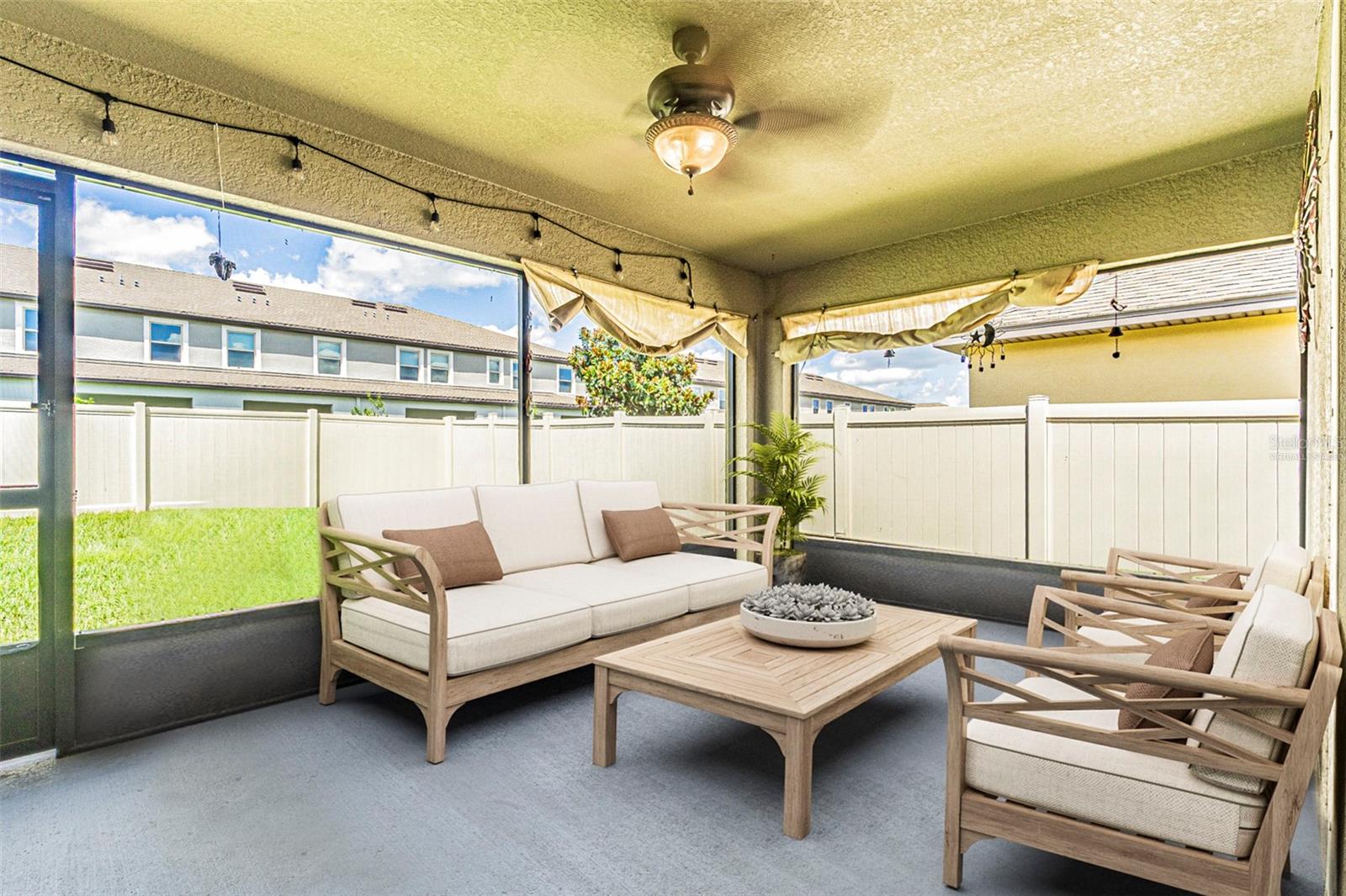 Listing photo id 64 for 10115 Count Fleet Dr