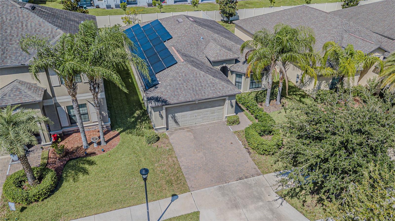 Listing photo id 70 for 10115 Count Fleet Dr