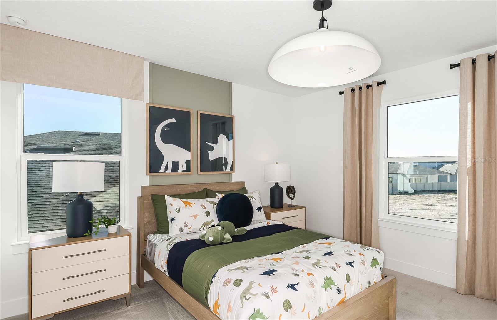 Listing photo id 11 for 9945 Redwood Ridge Avenue