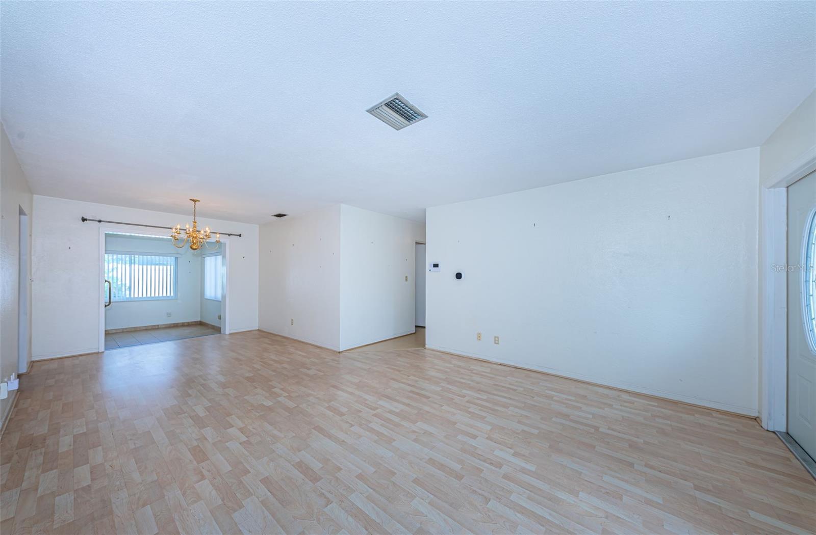 Image 10 of 59 For 1550 55th Street N
