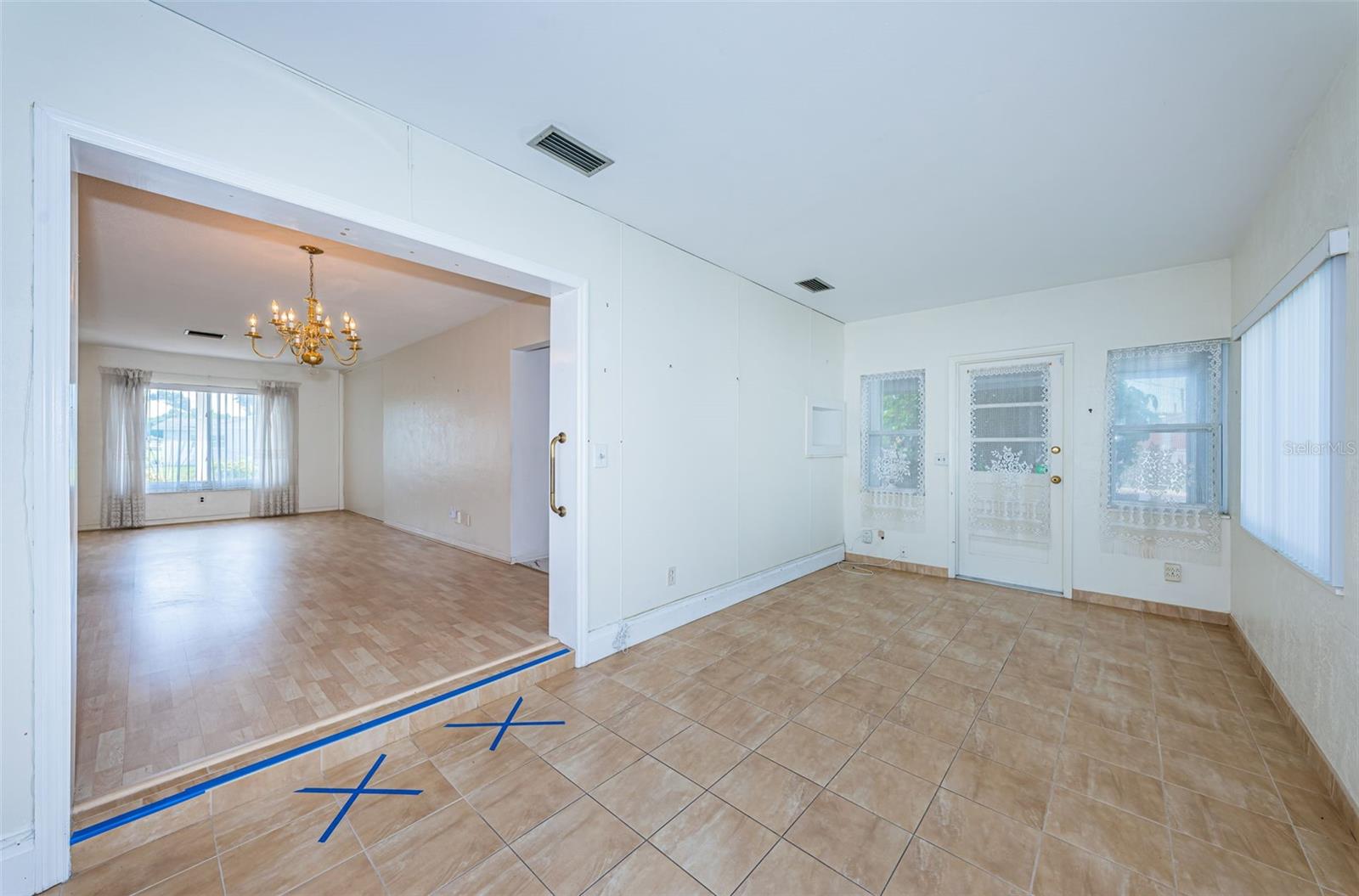 Image 35 of 59 For 1550 55th Street N