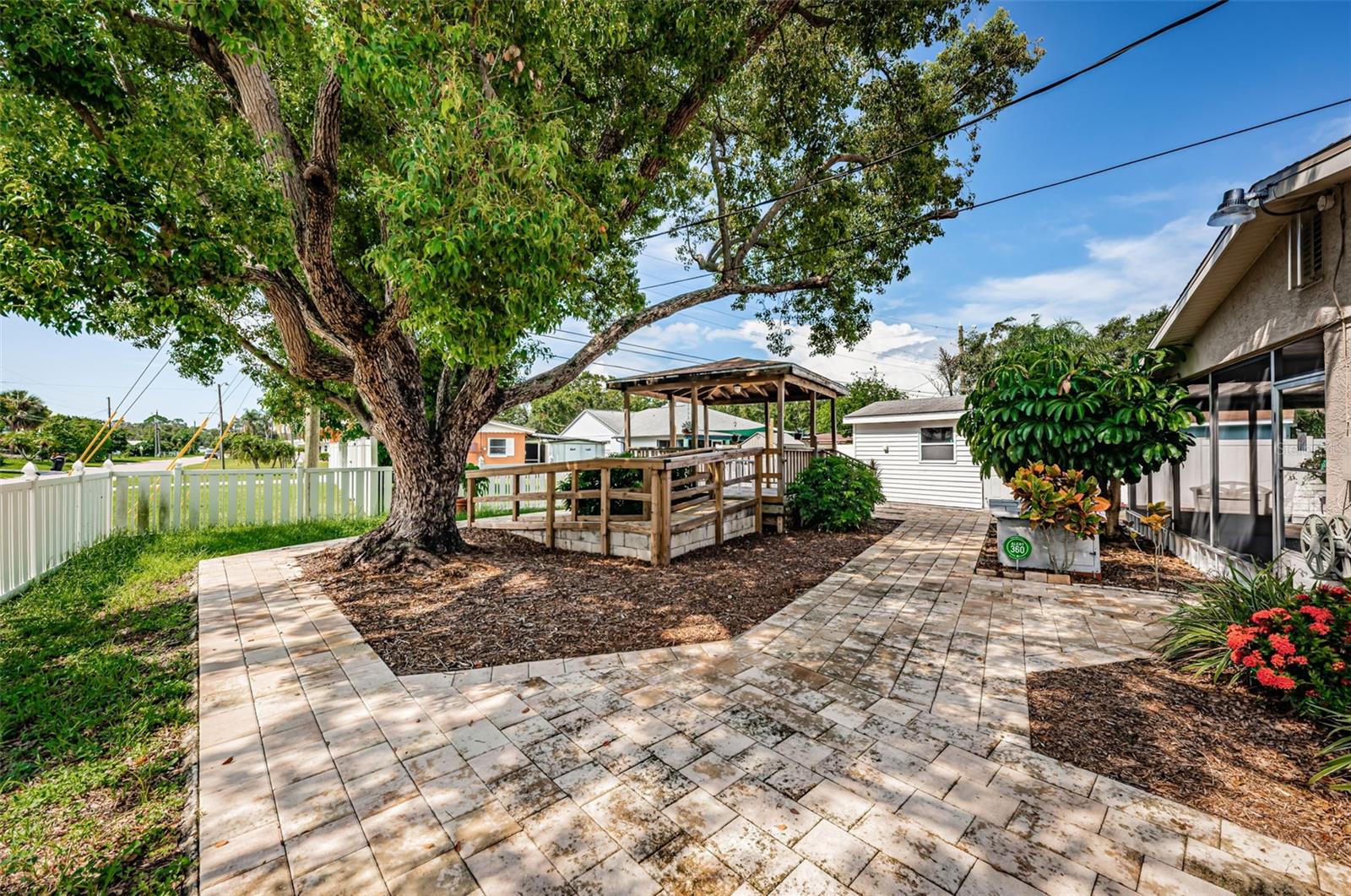Image 45 of 59 For 1550 55th Street N