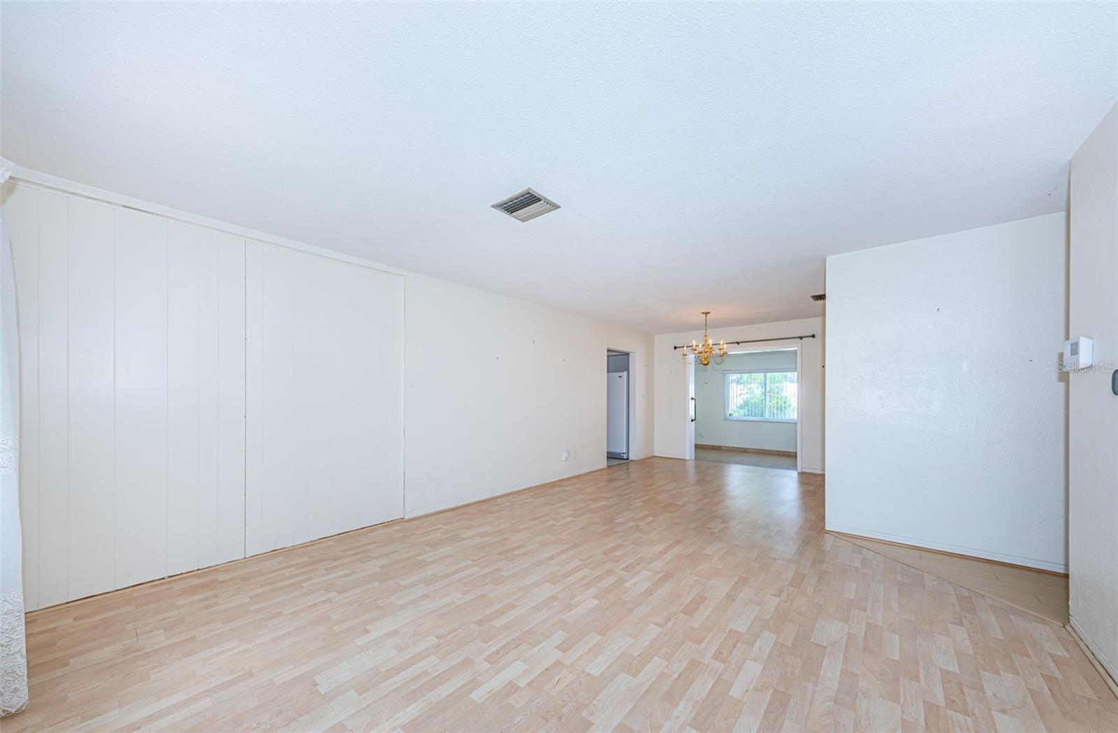 Image 9 of 59 For 1550 55th Street N