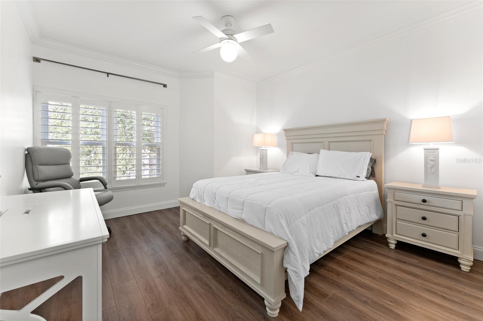 Image 22 of 46 For 625 Tropical Breeze Way